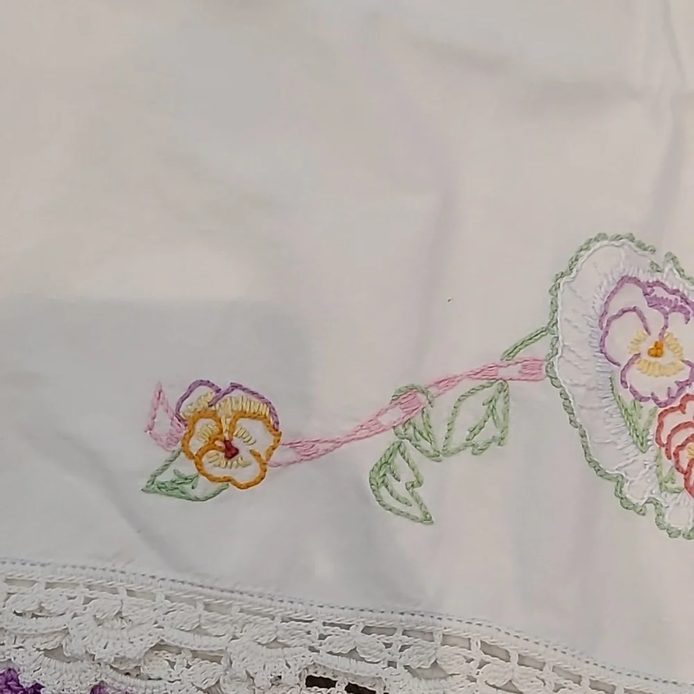 Vintage Embroidered White Pillowcases with Floral Design